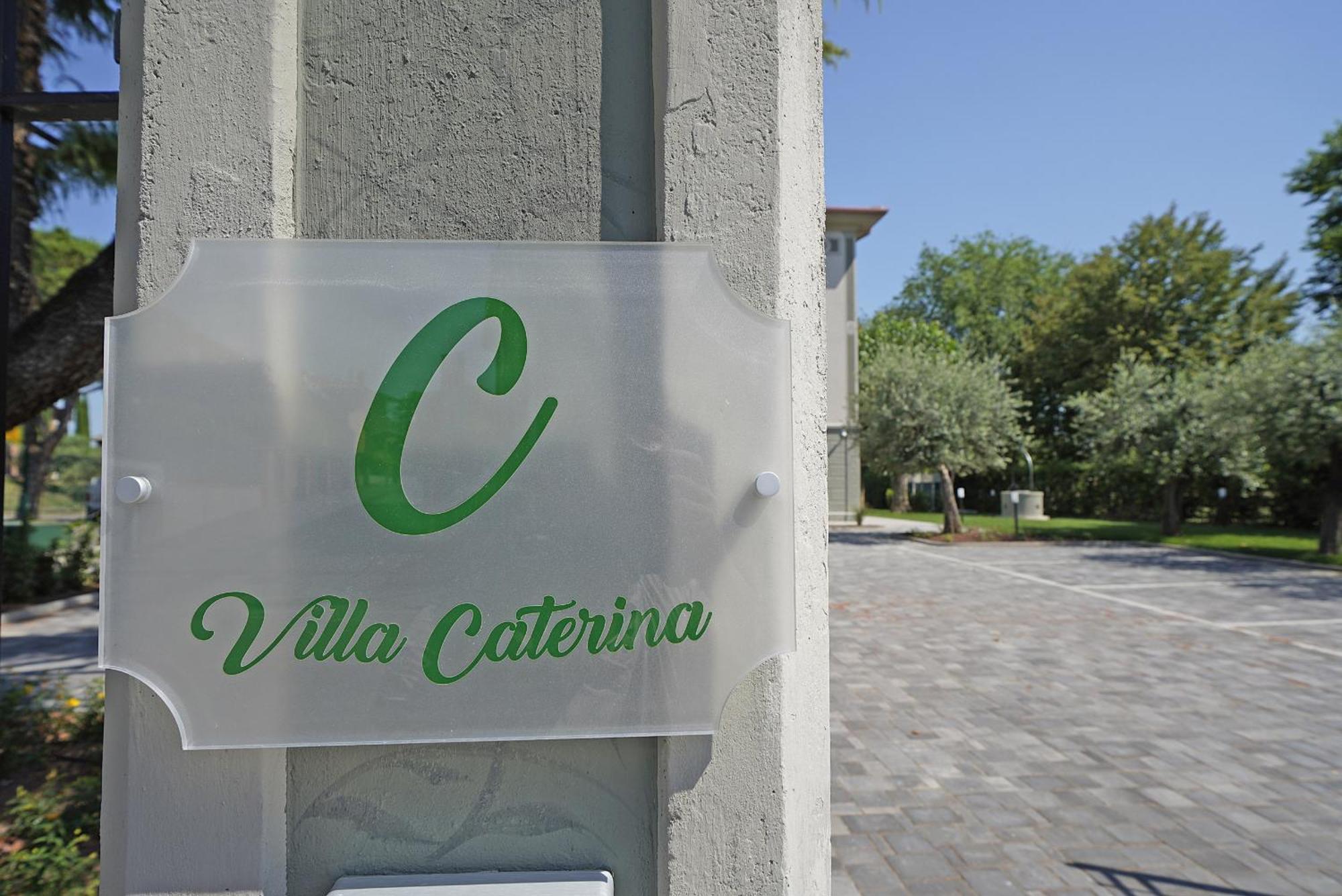 Villa Caterina Apartments By Wonderful Italy Desenzano del Garda Eksteriør bilde