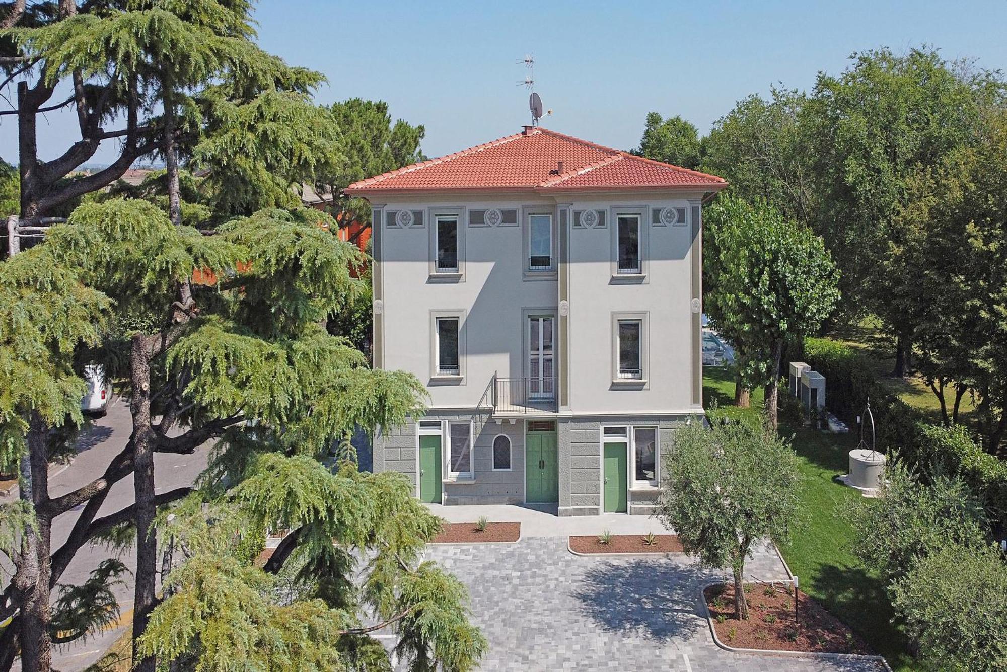 Villa Caterina Apartments By Wonderful Italy Desenzano del Garda Eksteriør bilde